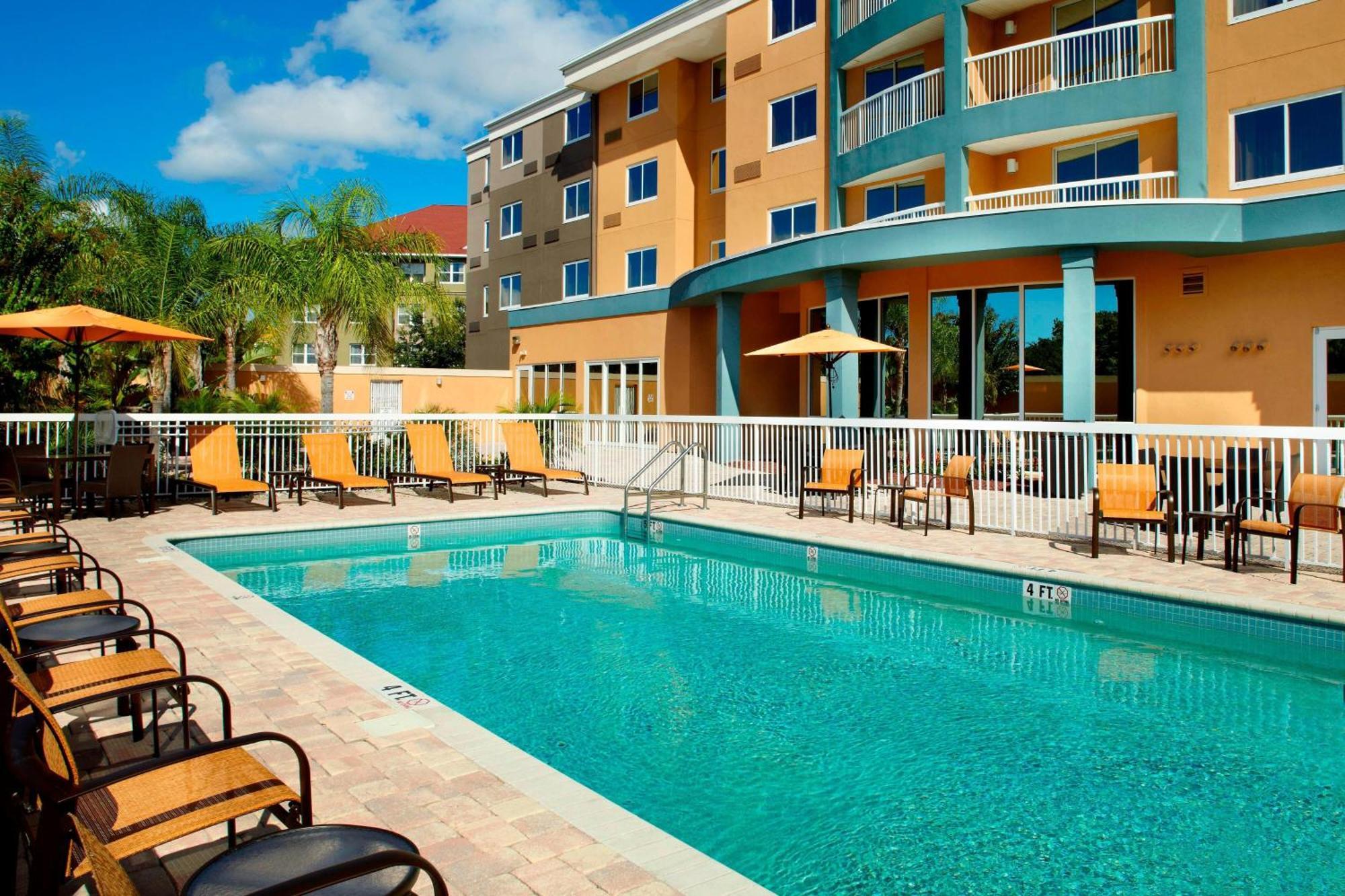 Courtyard Tampa Oldsmar Hotel Buitenkant foto