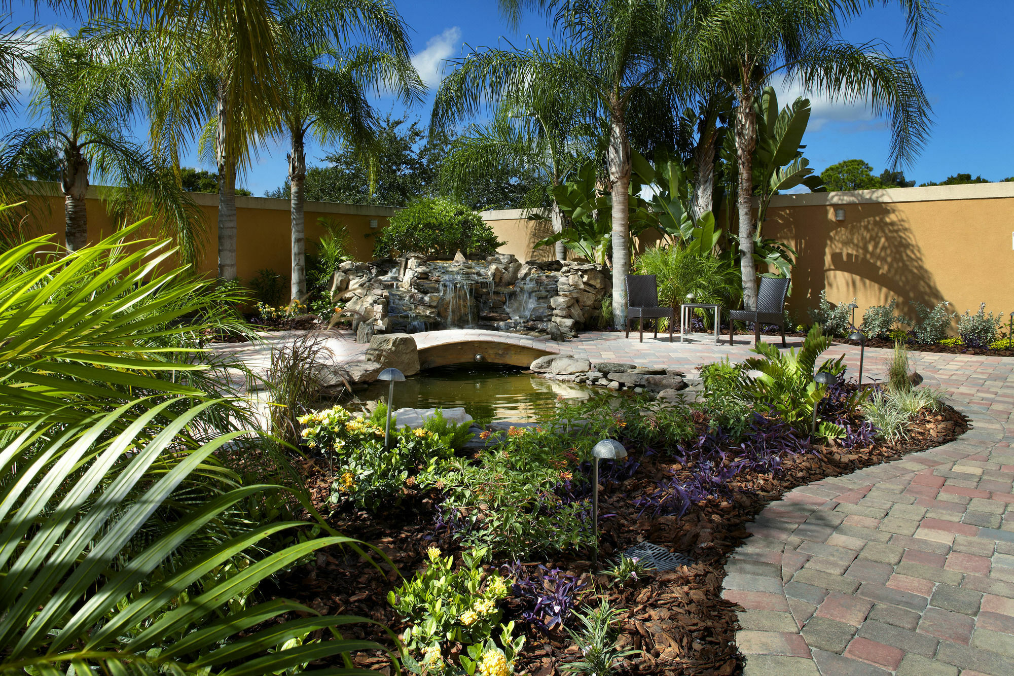 Courtyard Tampa Oldsmar Hotel Buitenkant foto